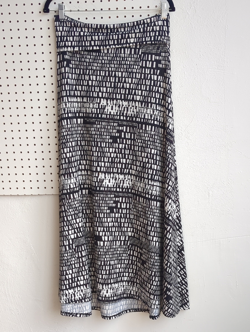 LuLaRoe Black and White Geometric Maxi Skirt